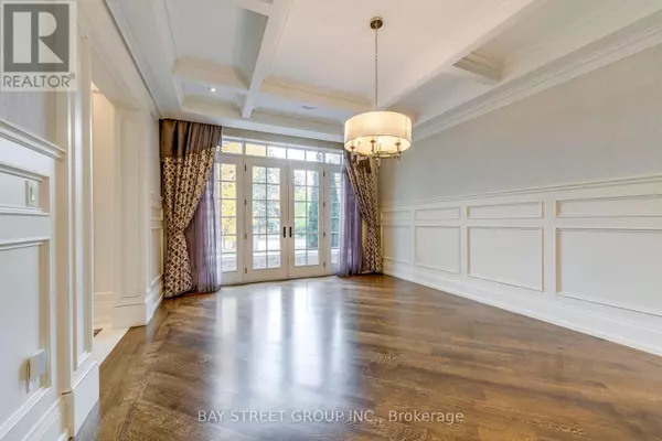 Oakville (sw Southwest), ON L6L1E7,1031 LAKESHORE ROAD W