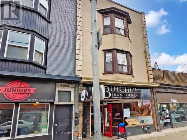 Toronto (high Park-swansea), ON M6R1X6,2245 DUNDAS STREET W