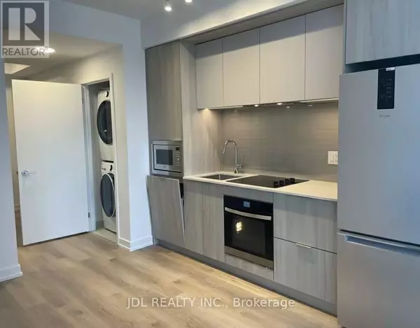 Mississauga (city Centre), ON L5B0P6,395 Square One DR #2312