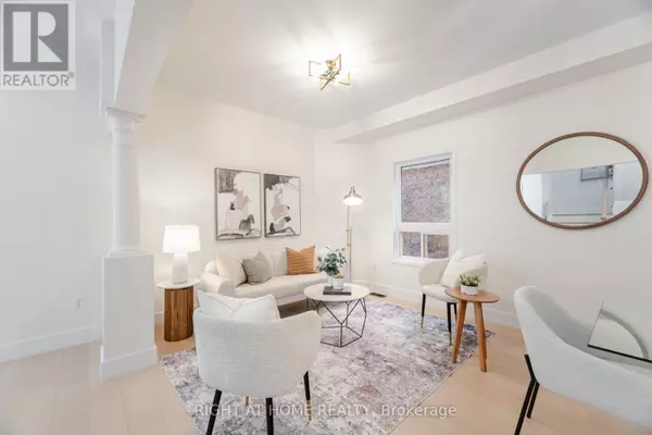 Mississauga (hurontario), ON L5R2X7,514 HUNTINGTON RIDGE DRIVE