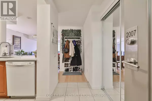 Toronto (junction Area), ON M6P5A1,60 Heintzman ST #2007