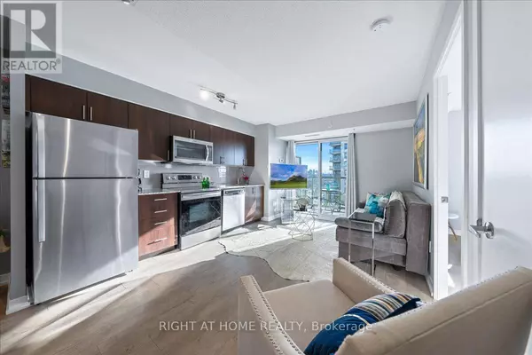 Toronto (dovercourt-wallace Emerson-junction), ON M6H0C2,1420 Dupont ST #1312