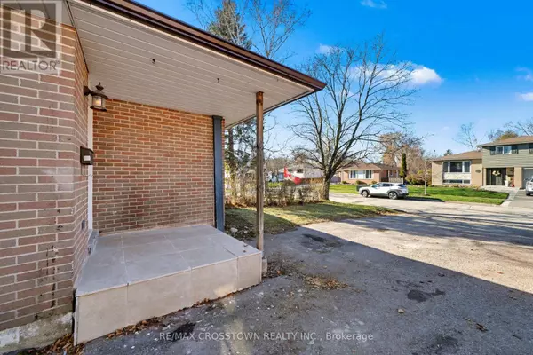 Orangeville, ON L9W2Y4,71 EDELWILD DRIVE NW