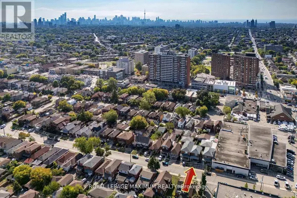 Toronto (briar Hill-belgravia), ON M6E2M9,245 BELGRAVIA AVENUE
