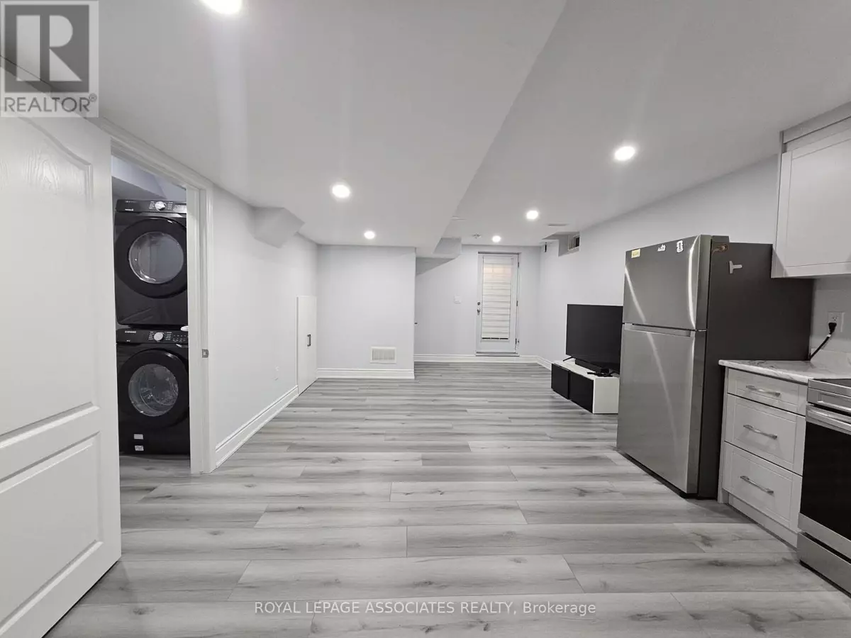 Brampton (credit Valley), ON L6Y0Z8,131 Lloyd Sanderson DR #Bsmt