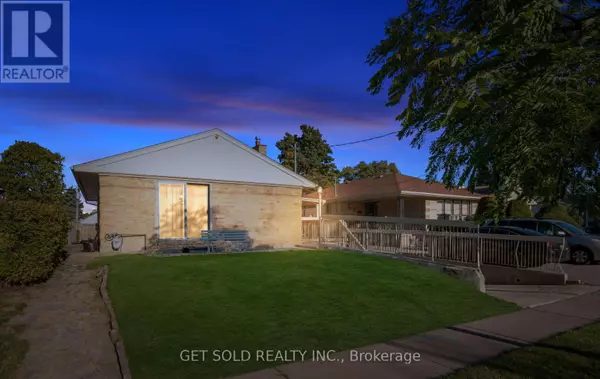 39 PAKENHAM DRIVE, Toronto (rexdale-kipling), ON M9W4B2