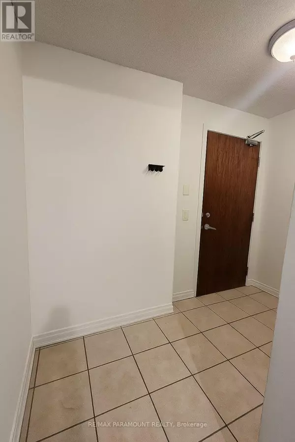 Mississauga (city Centre), ON L5B4N3,4080 Living Arts DR #1105