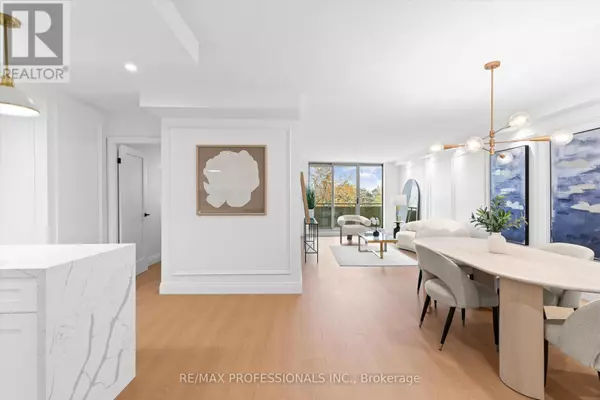 Toronto (markland Wood), ON M9C4W2,820 Burnhamthorpe RD #508