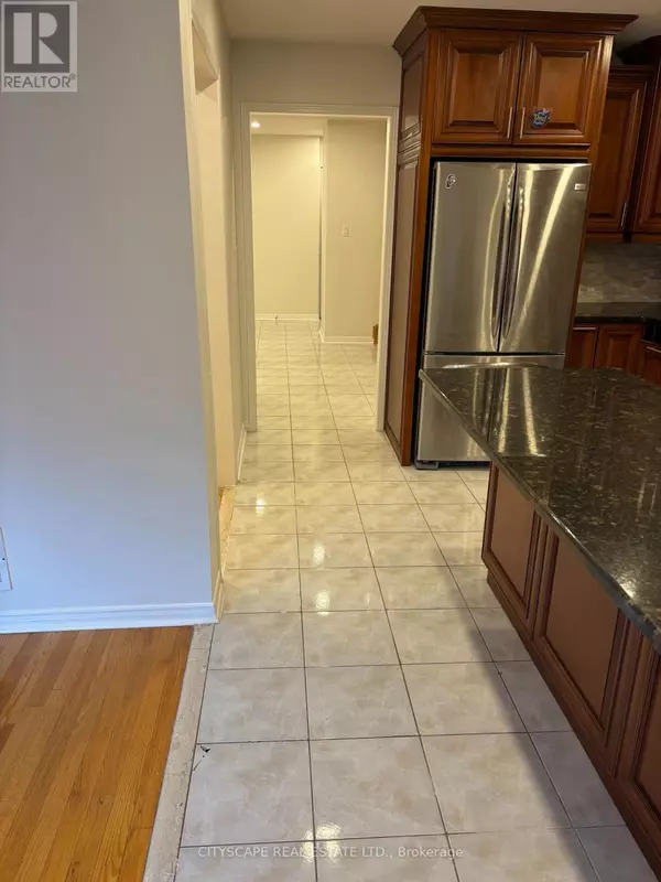 Mississauga (lisgar), ON L5N7V4,3968 Foxwood AVE #Upper