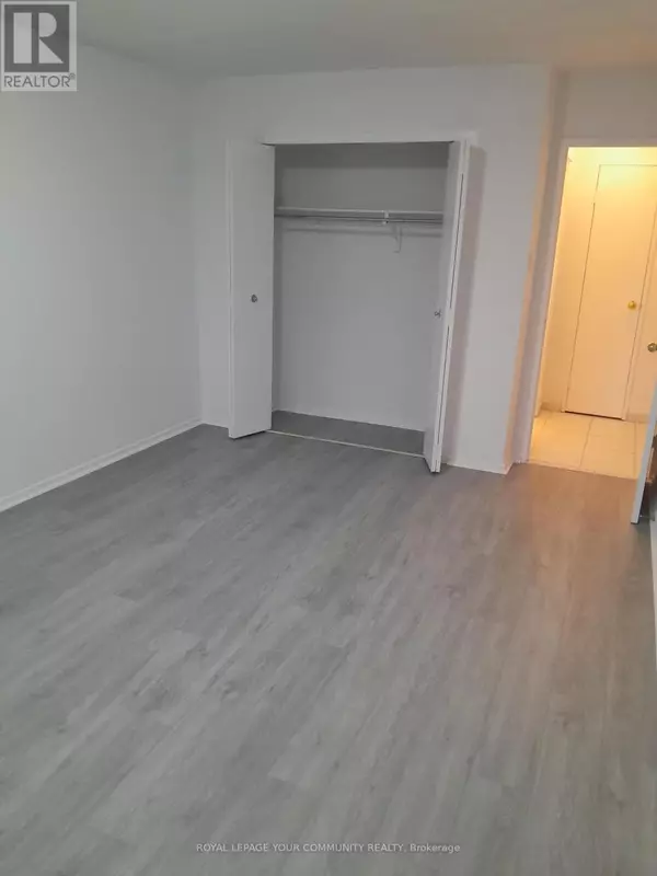 Toronto (glenfield-jane Heights), ON M3N2L5,5 Frith RD #404