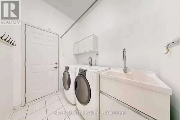 Brampton (snelgrove), ON L7A1L3,26 BUSHBERRY ROAD