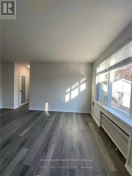 Toronto (long Branch), ON M8W1M3,16 Garden PL #3