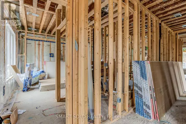 Toronto (long Branch), ON M8W3P6,4 FORTY THIRD STREET