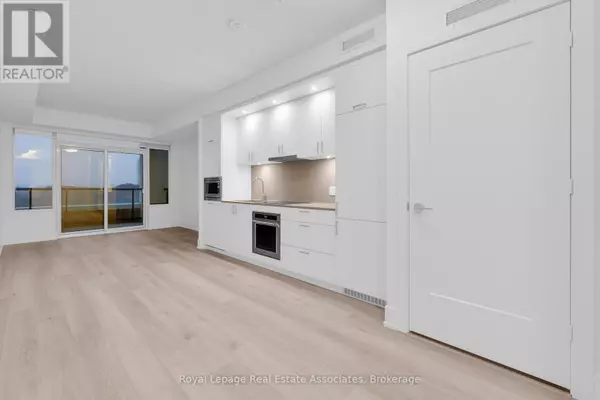 Toronto (edenbridge-humber Valley), ON M9A0G2,259 THE KINGSWAY