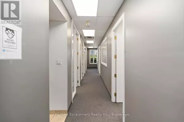 Mississauga (city Centre), ON L4Z1V9,53 Village Centre PL #204