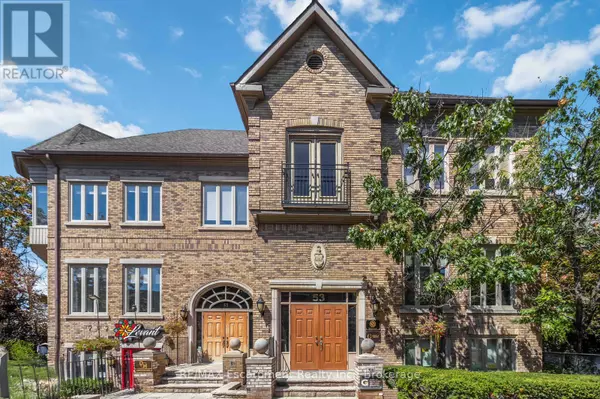 Mississauga (city Centre), ON L4Z1V9,53 Village Centre PL #206