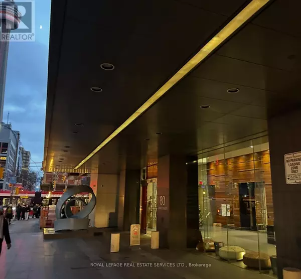 80 John ST #1207, Toronto (weston), ON M5V3X4