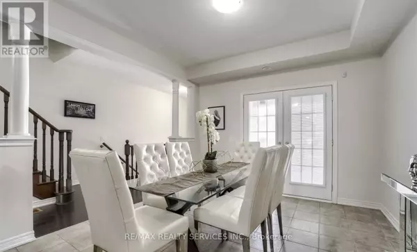 Brampton (bram East), ON L6P4M1,162 DAVENFIELD CIRCLE