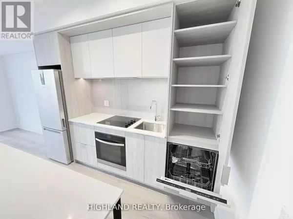 Mississauga (city Centre), ON L5B0P6,395 Square One DR #1911