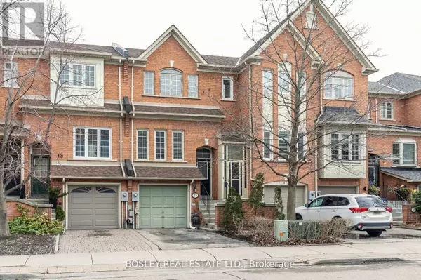 15 BLUEWATER COURT, Toronto (mimico), ON M8V4A7