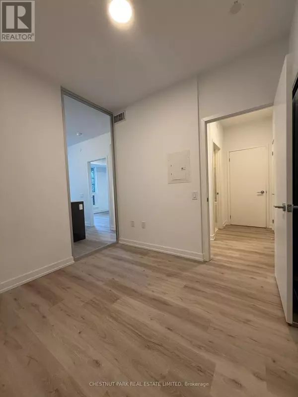 Mississauga (city Centre), ON L5B0P6,395 Square One DR #318