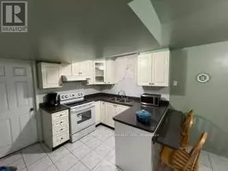 Brampton (sandringham-wellington), ON L6R1H9,250 Mountainberry RD #Basement