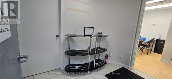 Brampton (sandringham-wellington), ON L6R0K1,10095 Bramalea RD South #210