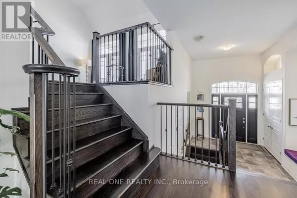 Oakville (go Glenorchy), ON L6M0Z5,3158 Carding Mill TRL #Upper