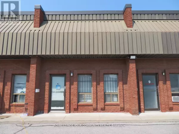 150 Rivalda RD #8, Toronto (humbermede), ON M9M2M8