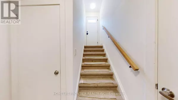 Toronto (yorkdale-glen Park), ON M6B2A5,878 Glencairn AVE #1 (Lower)