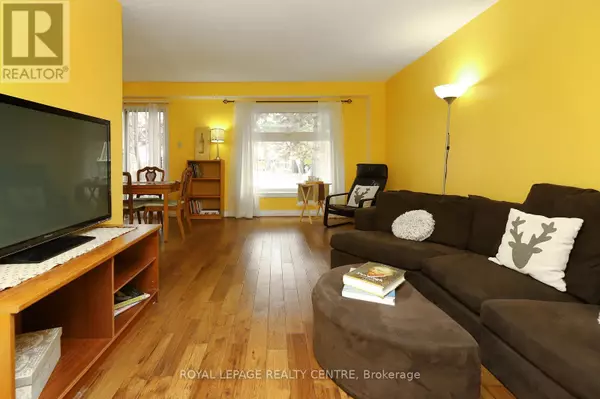 Oakville (cp College Park), ON L6H5C8,1214 KIRSTIE CT #61