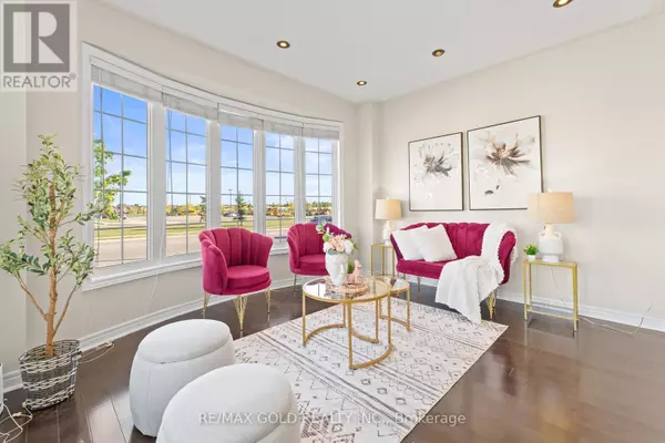 Brampton (sandringham-wellington), ON L6R0R4,2 HELMAN ROAD