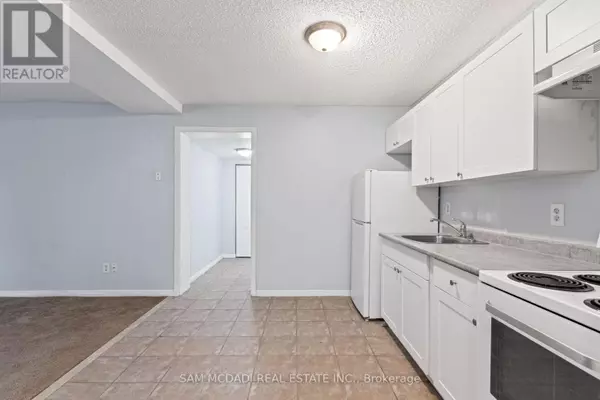 Orangeville, ON L9W2G4,15 Faulkner ST #1