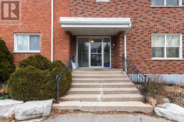 Orangeville, ON L9W2G4,15 Faulkner ST #1