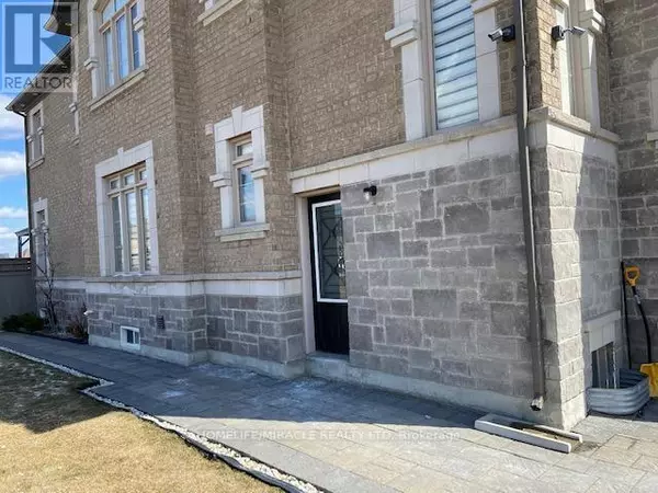 12 LONE ROCK CIRCLE, Brampton (bram East), ON L6P3X4