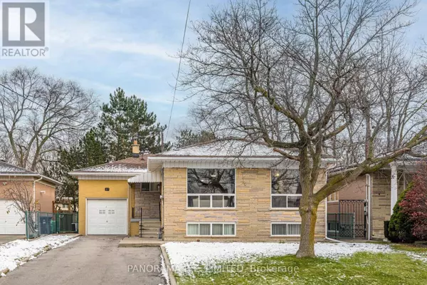 Toronto (yorkdale-glen Park), ON M6A2R2,57 HIGHLAND HILL