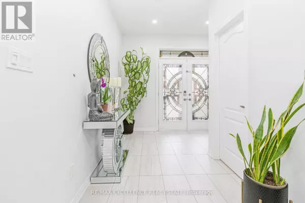 Brampton (sandringham-wellington North), ON L6R4A6,97 FOLGATE CRESCENT