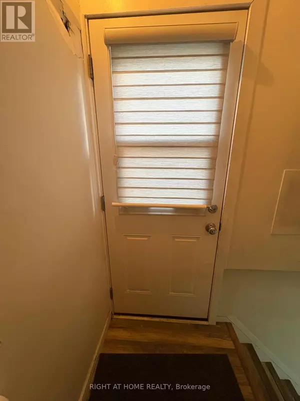 Brampton (avondale), ON L6T1H7,124 AVONDALE BOULEVARD