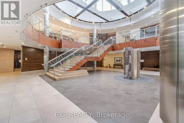 Mississauga (city Centre), ON L5B4M7,3880 Duke Of York BLVD #PH5