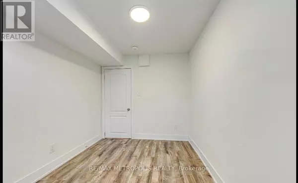 15 DALECREST ROAD, Brampton (credit Valley), ON L6X5N3