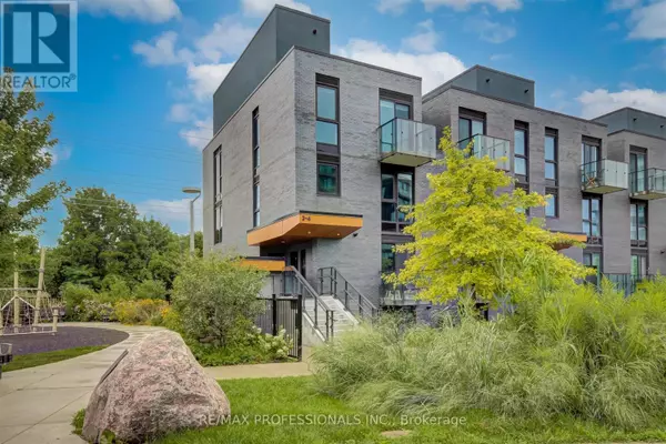 Toronto (edenbridge-humber Valley), ON M8X0B3,10 Brin DR #TH3