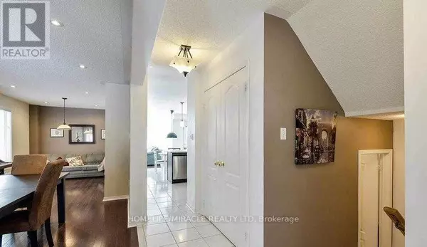 Brampton (sandringham-wellington), ON L6R2M9,12 WILLOW PARK DRIVE