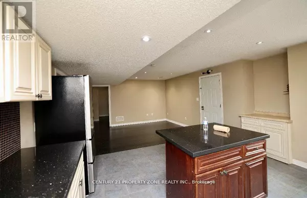 Brampton (credit Valley), ON L6X0W8,9195 Creditview RD #bsmt