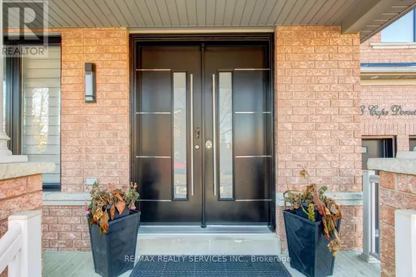 Brampton (sandringham-wellington), ON L6R3L2,38 CAPE DORSET CRESCENT