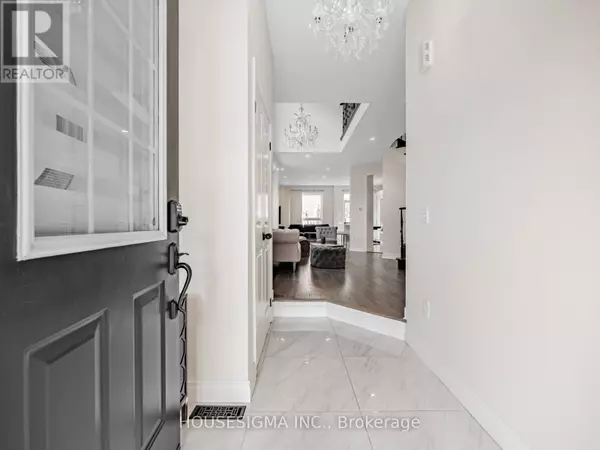 Mississauga (churchill Meadows), ON L5M7E6,5677 RALEIGH STREET