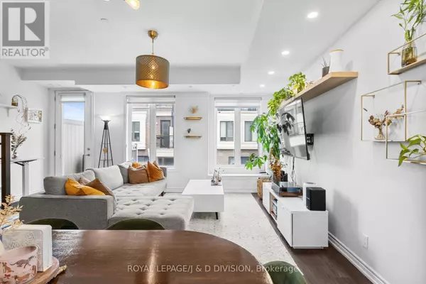 Toronto (long Branch), ON M8W0B1,120 Long Branch AVE #TH4