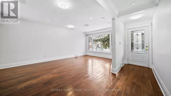 Oakville (wo West), ON L6K2N3,231 WOODALE AVENUE