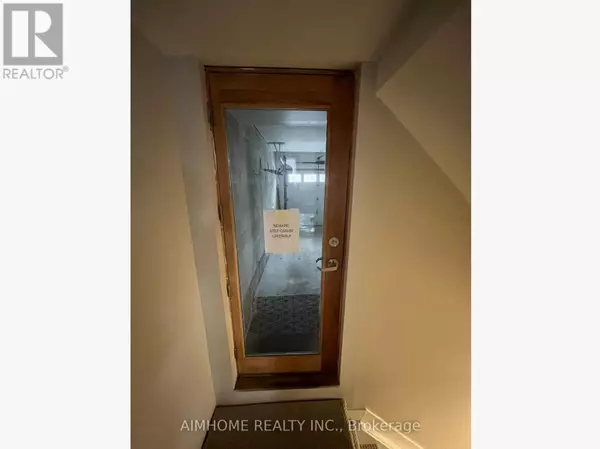 Oakville (wc Wedgewood Creek), ON L6H7K6,401 KITTRIDGE RD #Bsmt