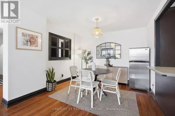 Mississauga (mississauga Valleys), ON L5A3S2,50 Mississauga Valley BLVD #219