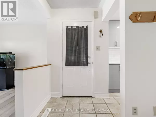 Oakville (cv Clearview), ON L6J7P2,1129 BEECHNUT ROAD